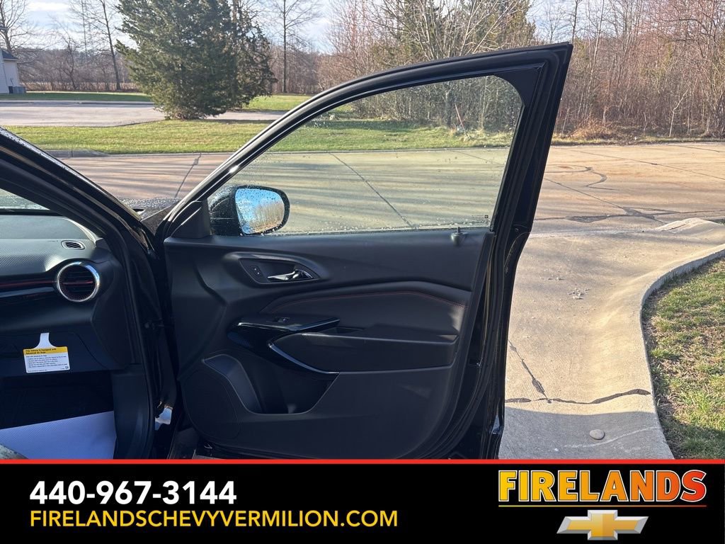 New 2026 Chevrolet Trax RS w/ Driver Confidence Package image 26