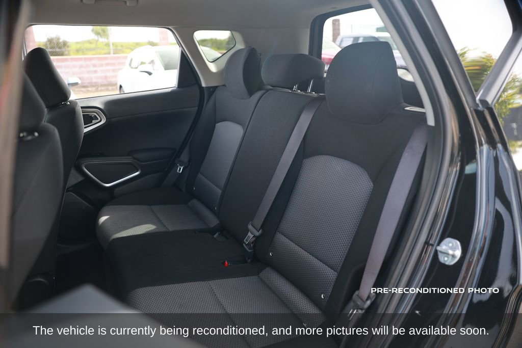 Used 2023 Kia Soul LX w/ LX Technology Package image 12