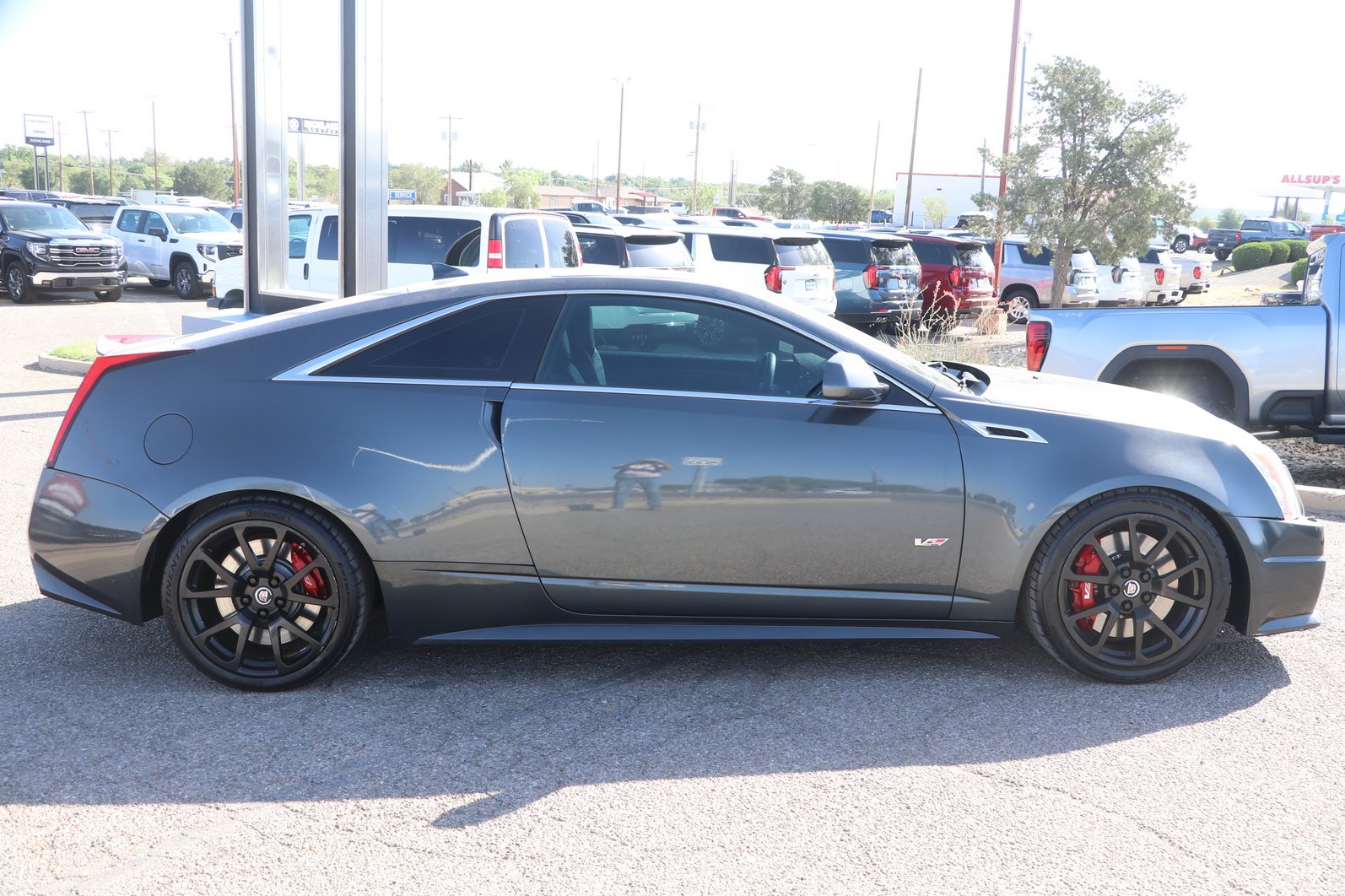 Used 2015 Cadillac CTS V RWD image 8