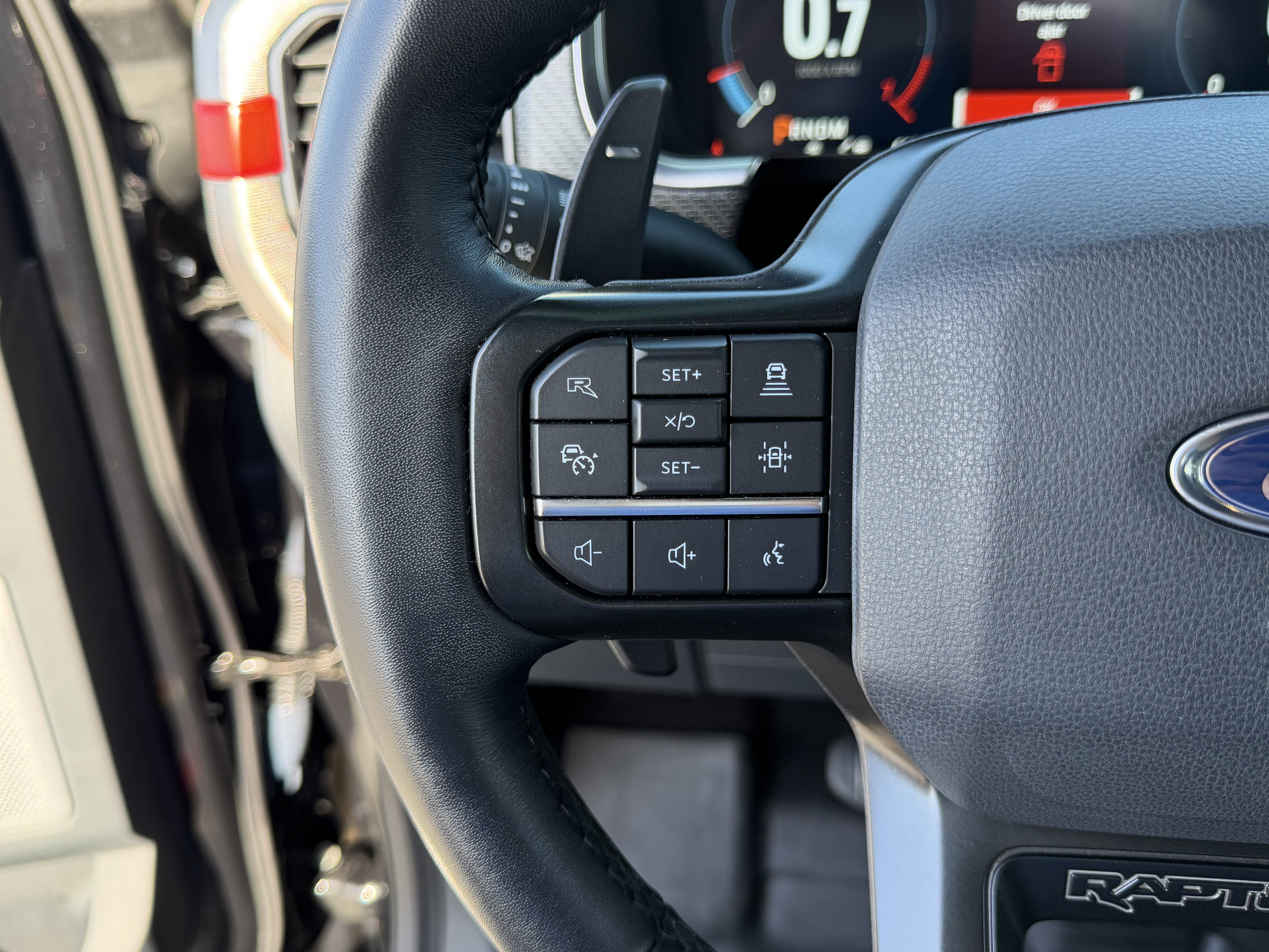 Certified 2022 Ford F150 Raptor w/ Raptor 37 Performance Package AWD/4WD image 17