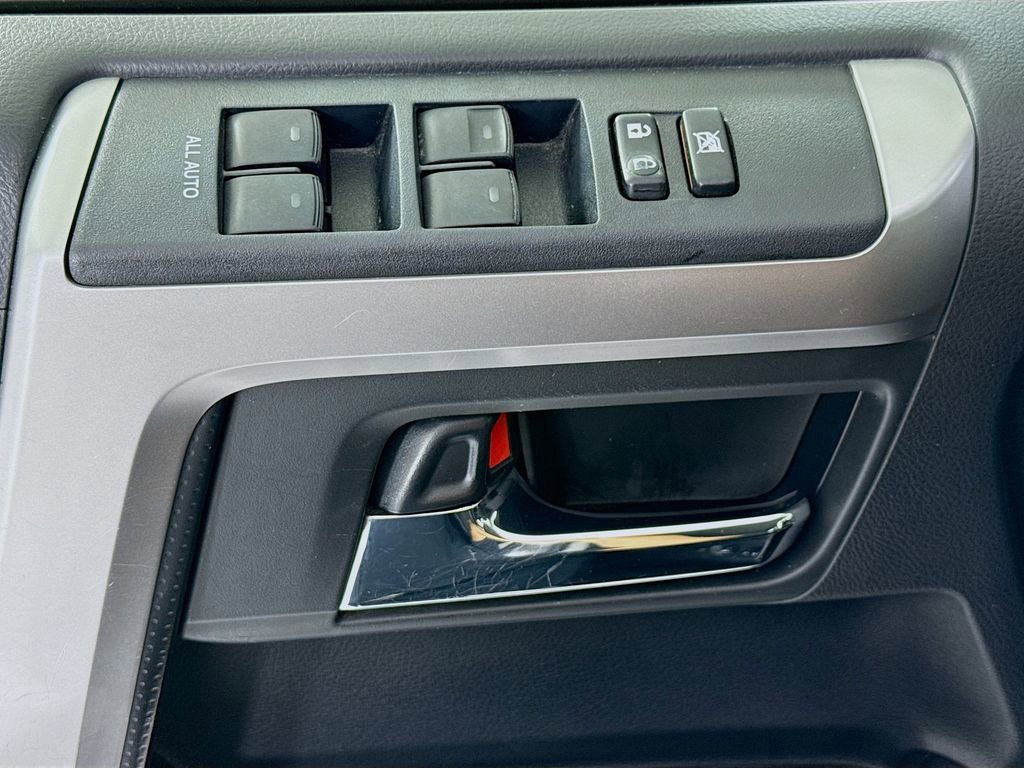 Used 2017 Toyota 4Runner SR5 image 11