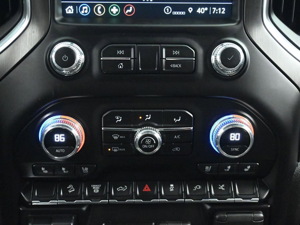 Used 2023 GMC Sierra 3500 AT4 image 32