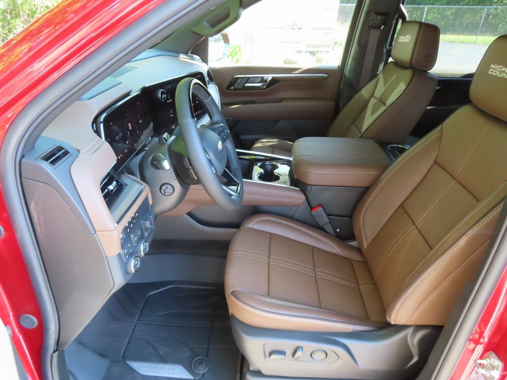 New 2026 Chevrolet Suburban High Country image 25