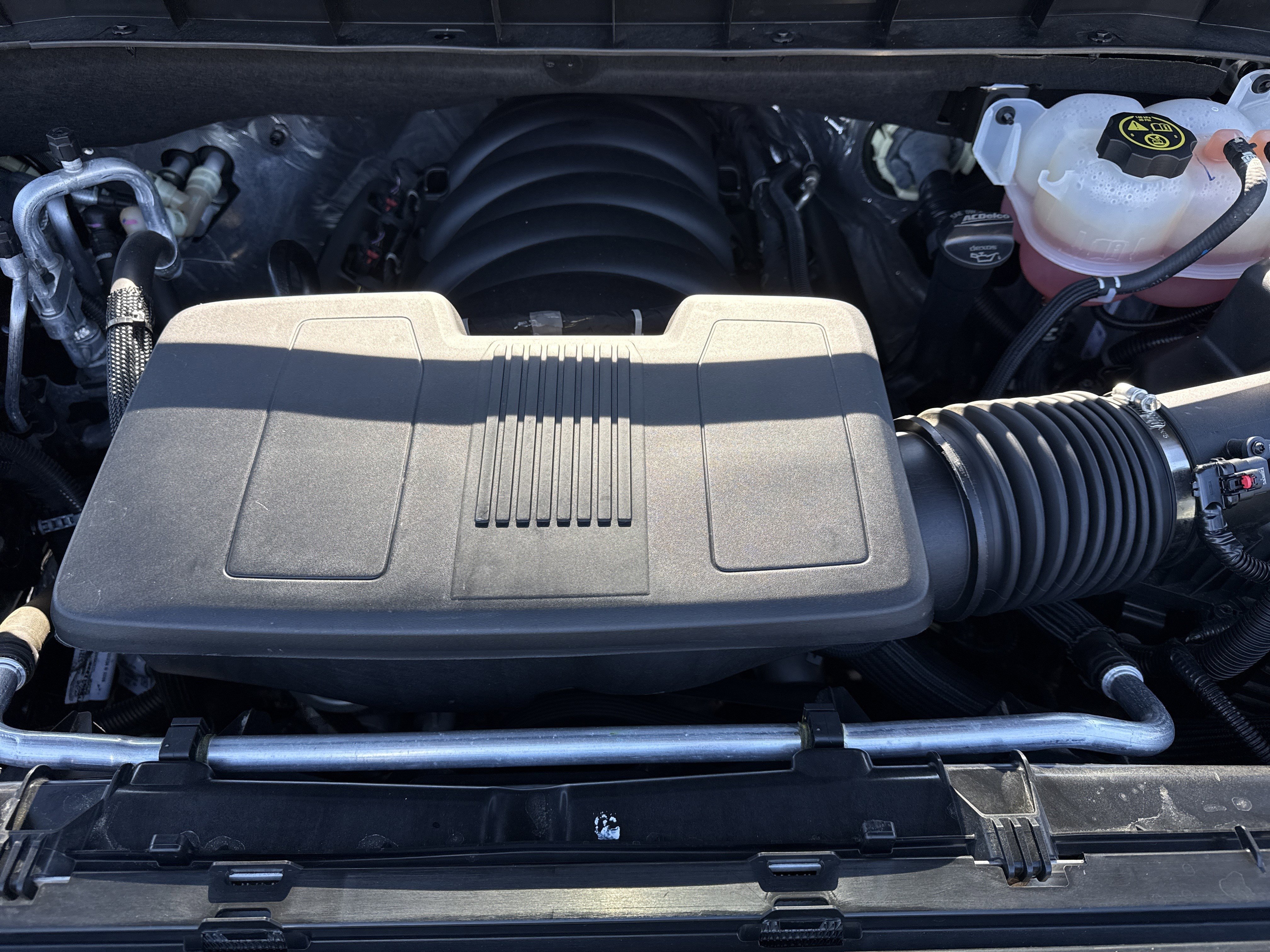 Certified 2023 Chevrolet Tahoe Z71 w/ Luxury Package image 35