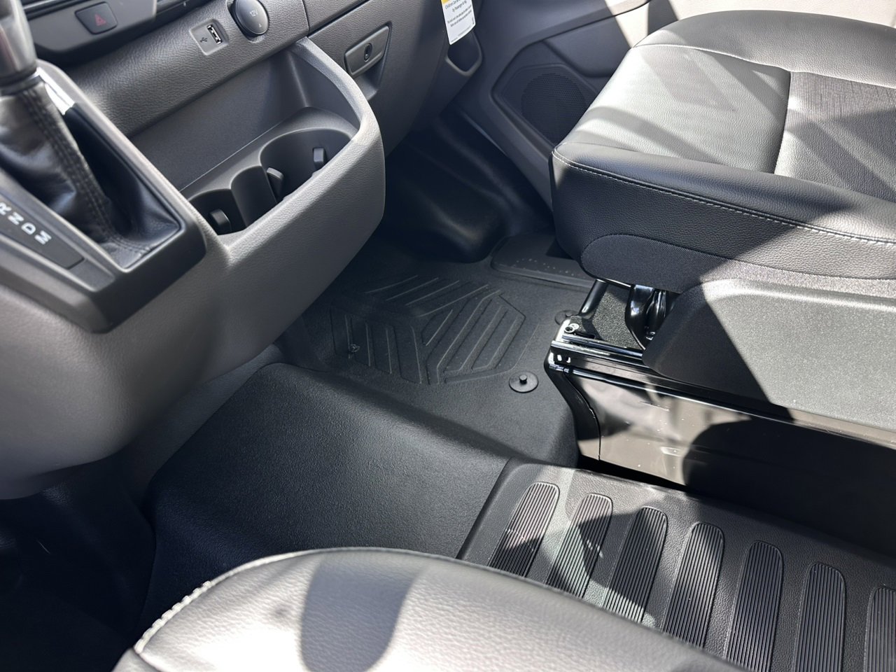 New 2026 Ford Transit 250 148 Medium Roof Extended AWD image 30