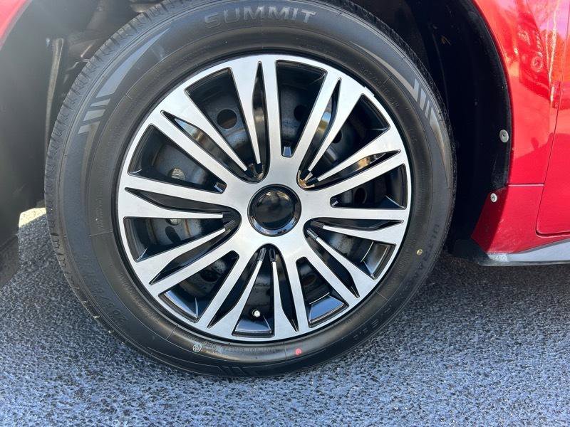 Used 2010 Pontiac Vibe w/ Preferred Package image 17