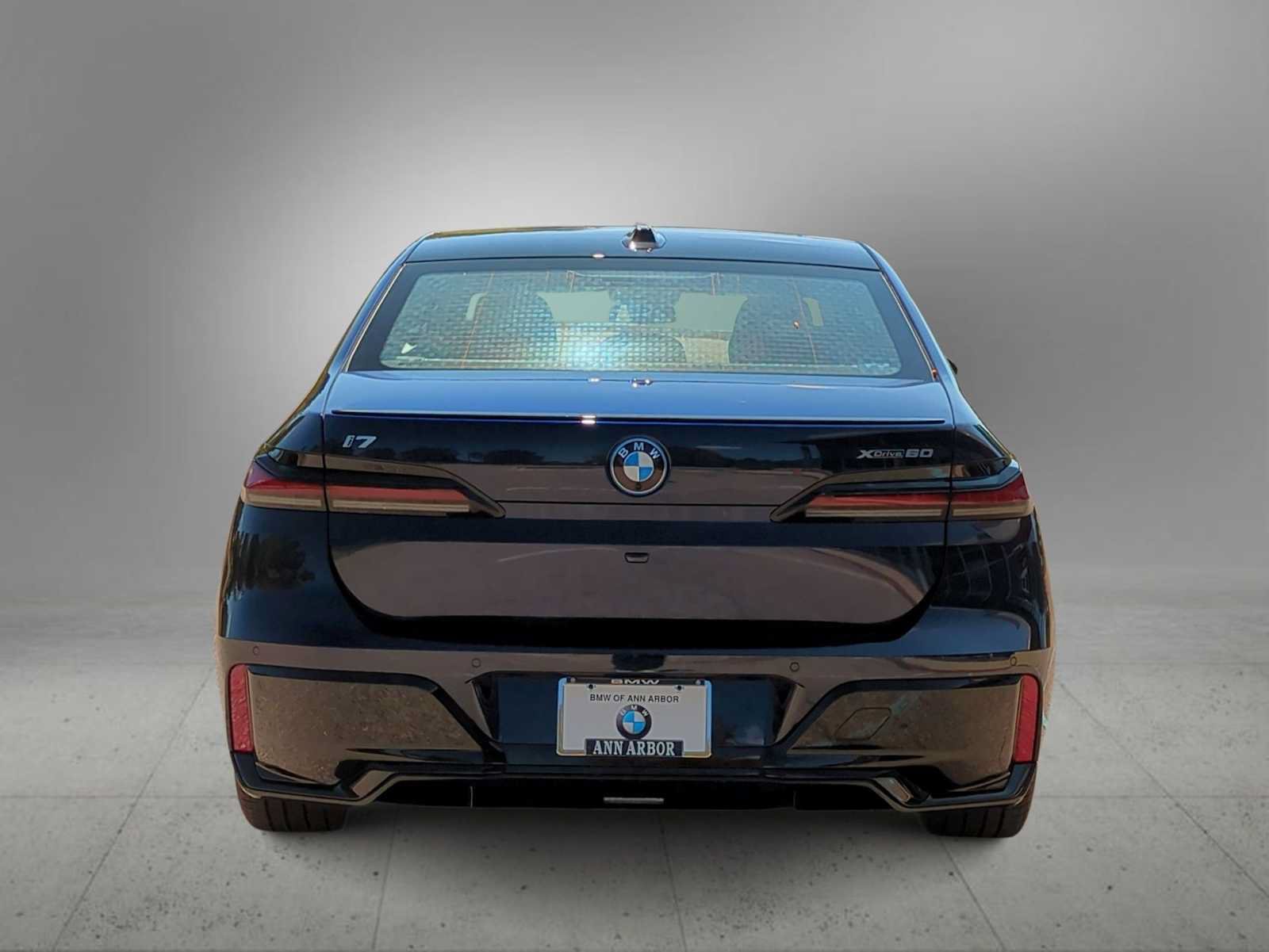 New 2026 BMW i7 xDrive60 AWD/4WD image 7