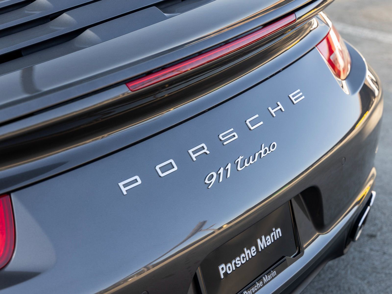 Certified 2016 Porsche 911 Turbo image 20