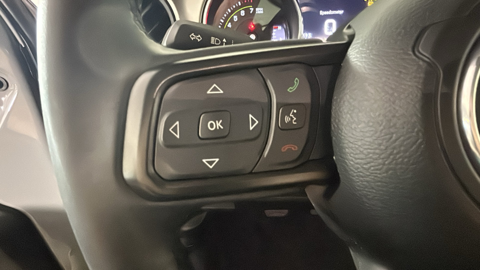 Used 2023 Jeep Wrangler Unlimited w/ Convenience Group AWD/4WD image 18