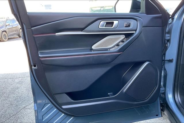 Used 2025 Ford Explorer ST w/ Sun And Sound Package image 22