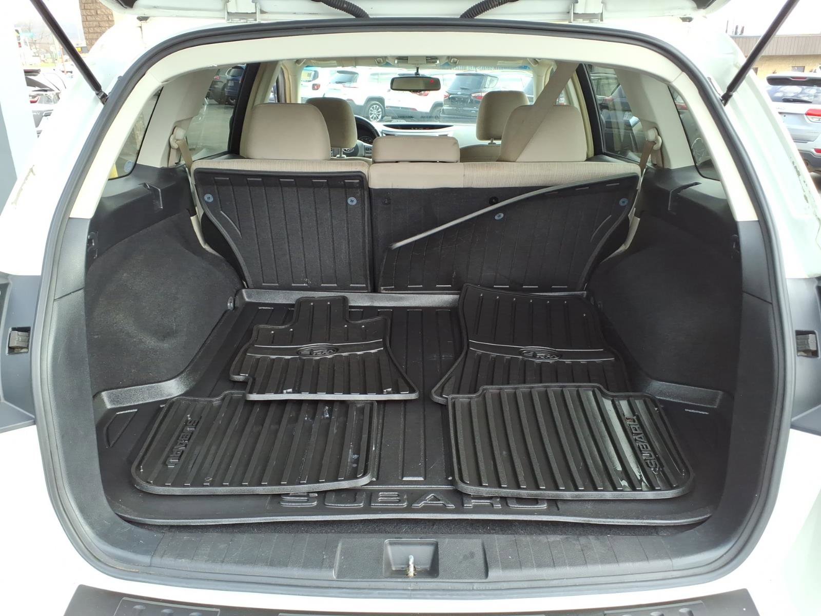 Used 2014 Subaru Outback 2.5i Premium AWD/4WD image 10