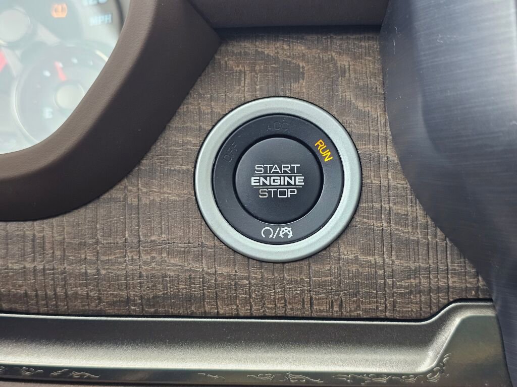 Used 2019 RAM 1500 Laramie Longhorn image 43