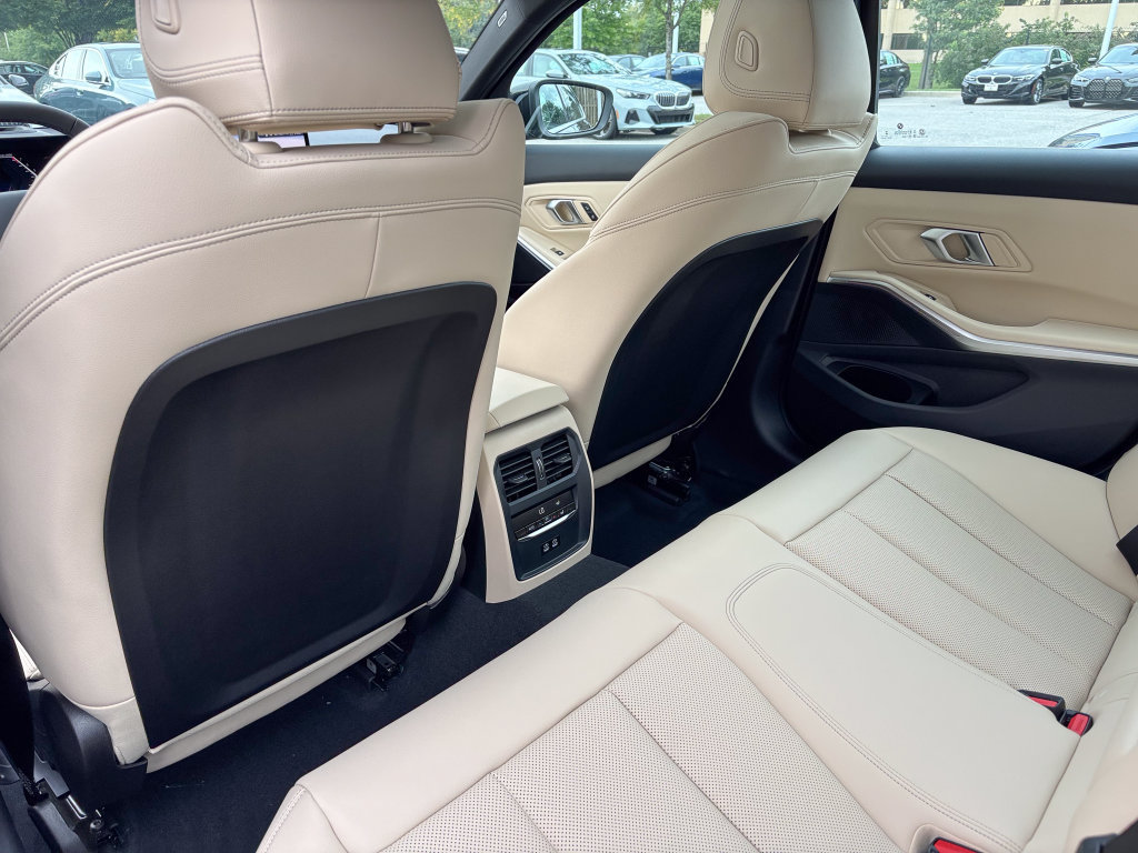 New 2026 BMW 330i xDrive Sedan w/ Premium Package AWD/4WD image 26