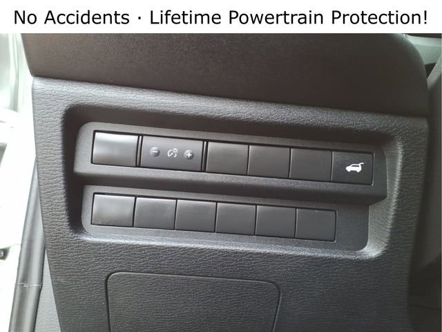 Used 2024 Mitsubishi Outlander SE image 15