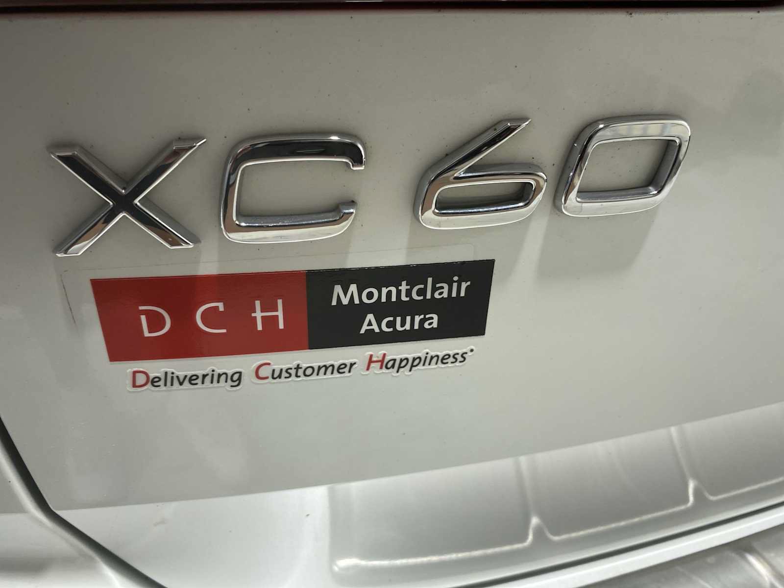 Used 2019 Volvo XC60 T5 Momentum w/ Multimedia Package AWD/4WD image 7