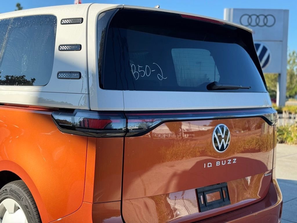 New 2025 Volkswagen ID. Buzz 1st Edition image 12