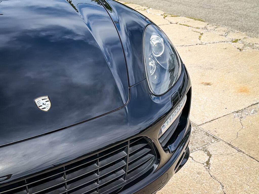 Used 2013 Porsche Cayenne GTS w/ Carbon Fibre Interior Pkg AWD/4WD image 6