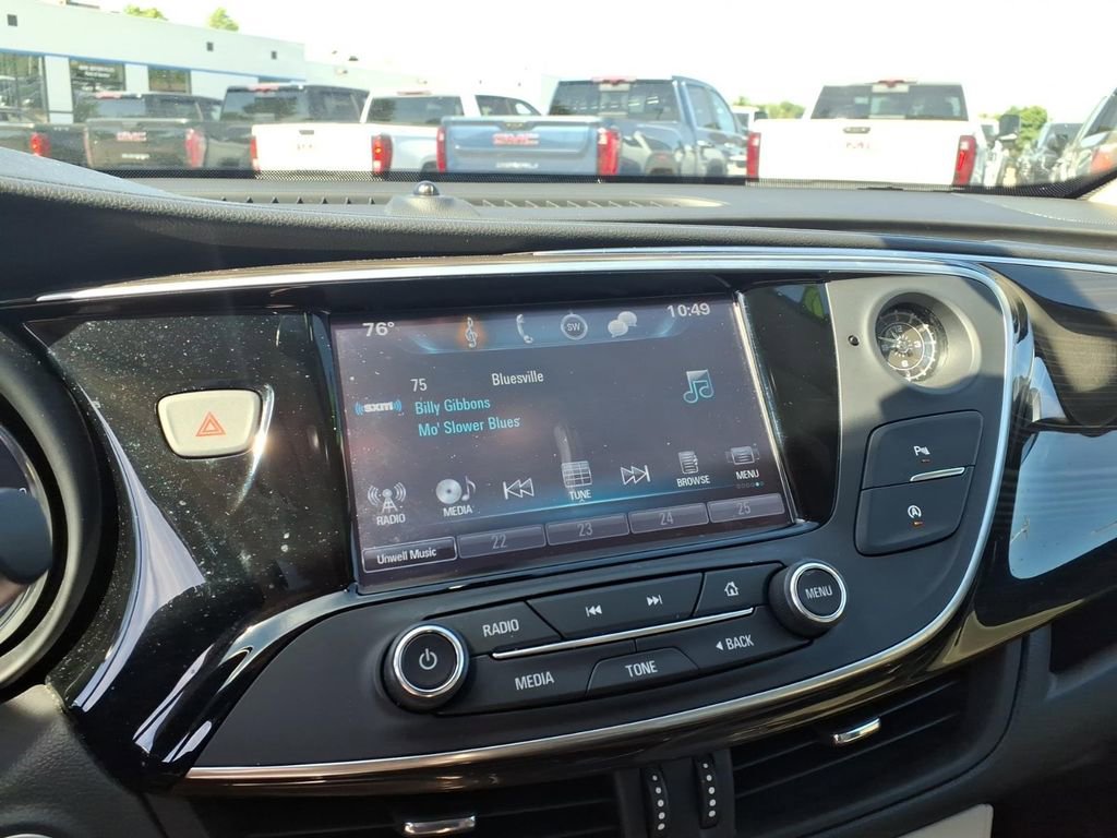 Used 2020 Buick Envision Essence FWD image 18