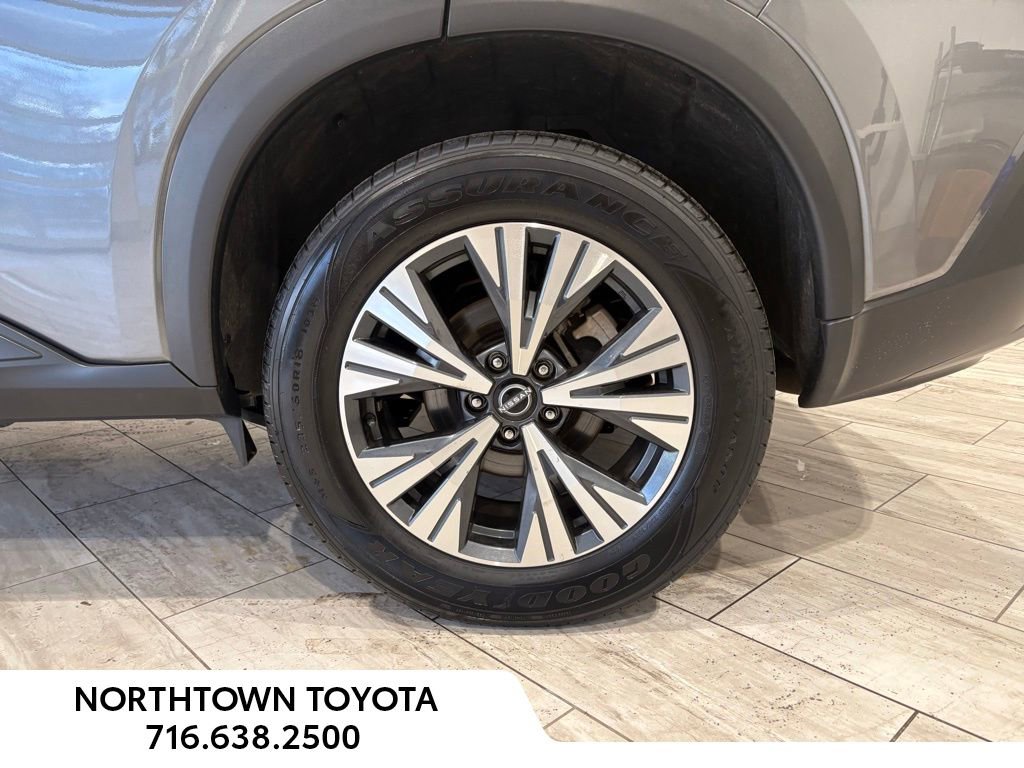 Used 2022 Nissan Rogue SV image 30