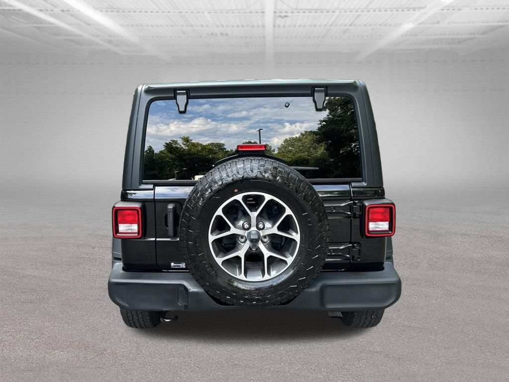Used 2024 Jeep Wrangler Unlimited Sport AWD/4WD image 4