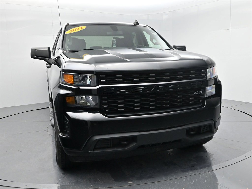Used 2021 Chevrolet Silverado 1500 Custom w/ Rally Edition image 2