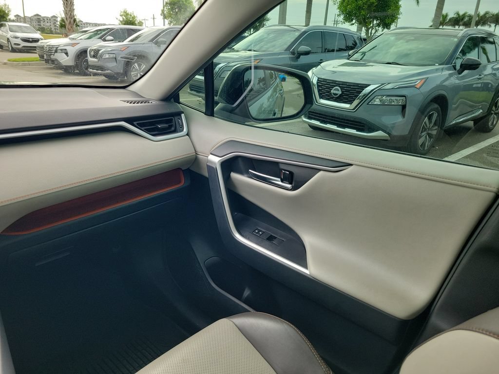 Used 2019 Toyota RAV4 Adventure w/ Cold Weather Package AWD/4WD image 12