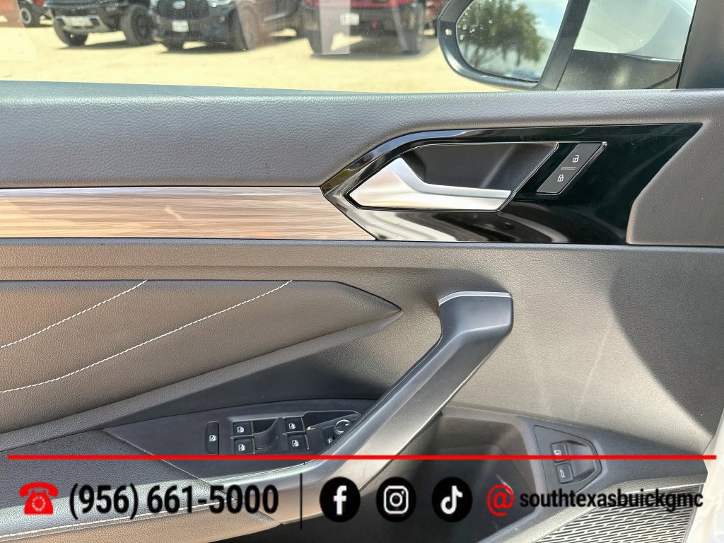 Used 2024 Volkswagen Jetta SEL FWD image 10