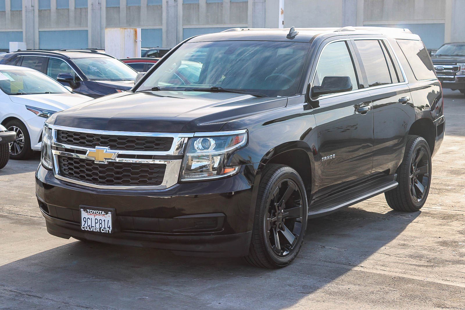 Used 2018 Chevrolet Tahoe LS image 3