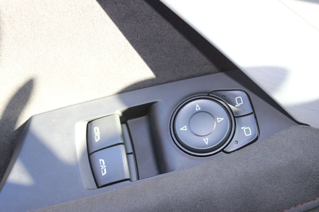 Used 2021 Chevrolet Camaro ZL1 image 23