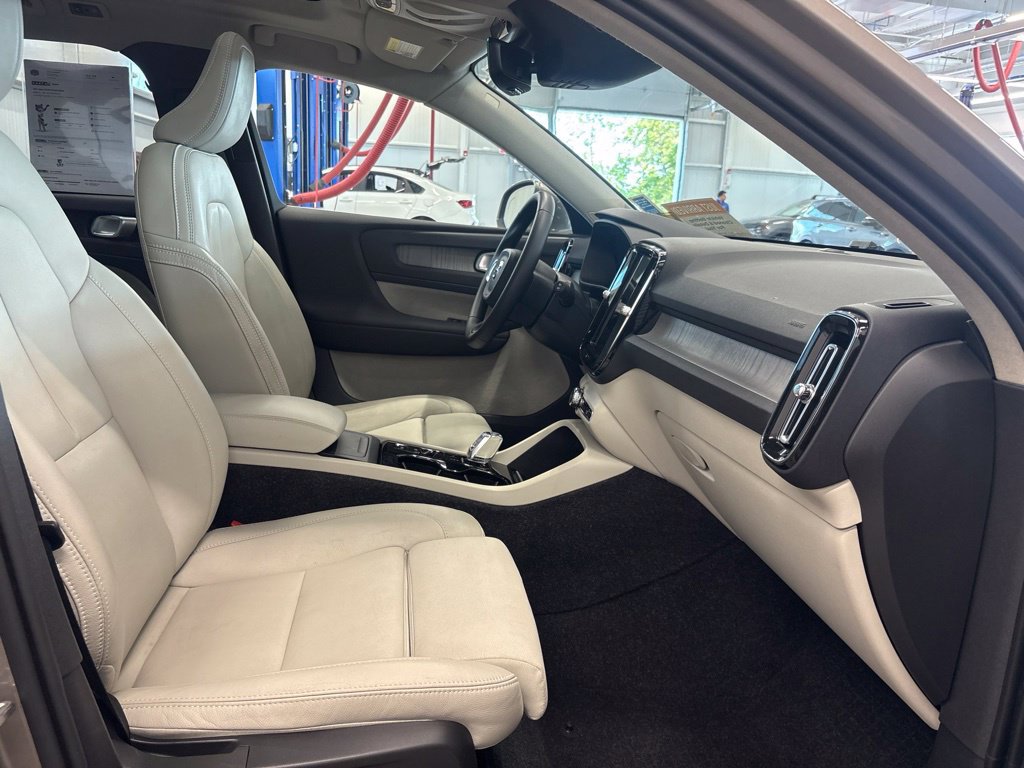 Used 2021 Volvo XC40 T5 Inscription AWD/4WD image 15
