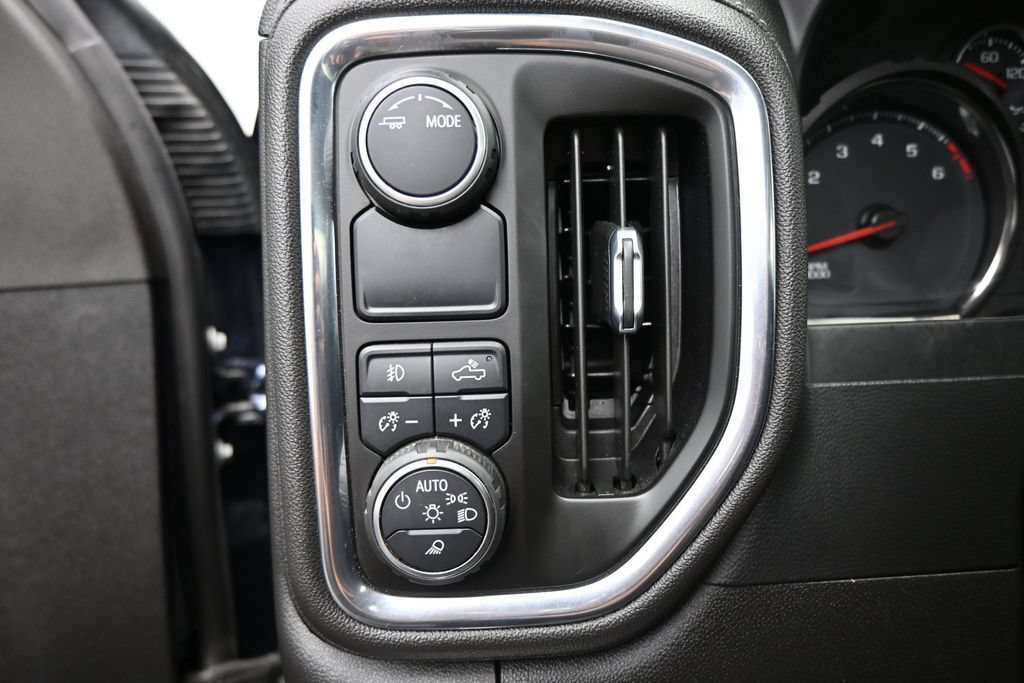 Used 2022 Chevrolet Silverado 3500 LT w/ Convenience Package RWD image 12