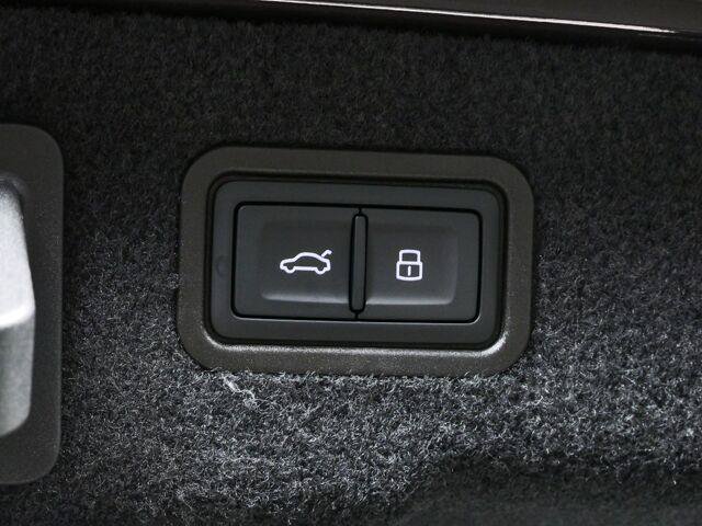 New 2027 Audi S8 AWD/4WD image 32