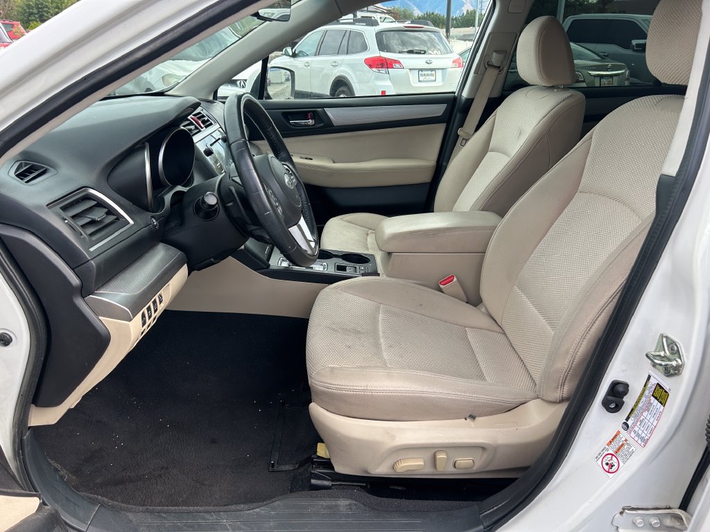 Used 2017 Subaru Outback 2.5i Premium AWD/4WD image 25