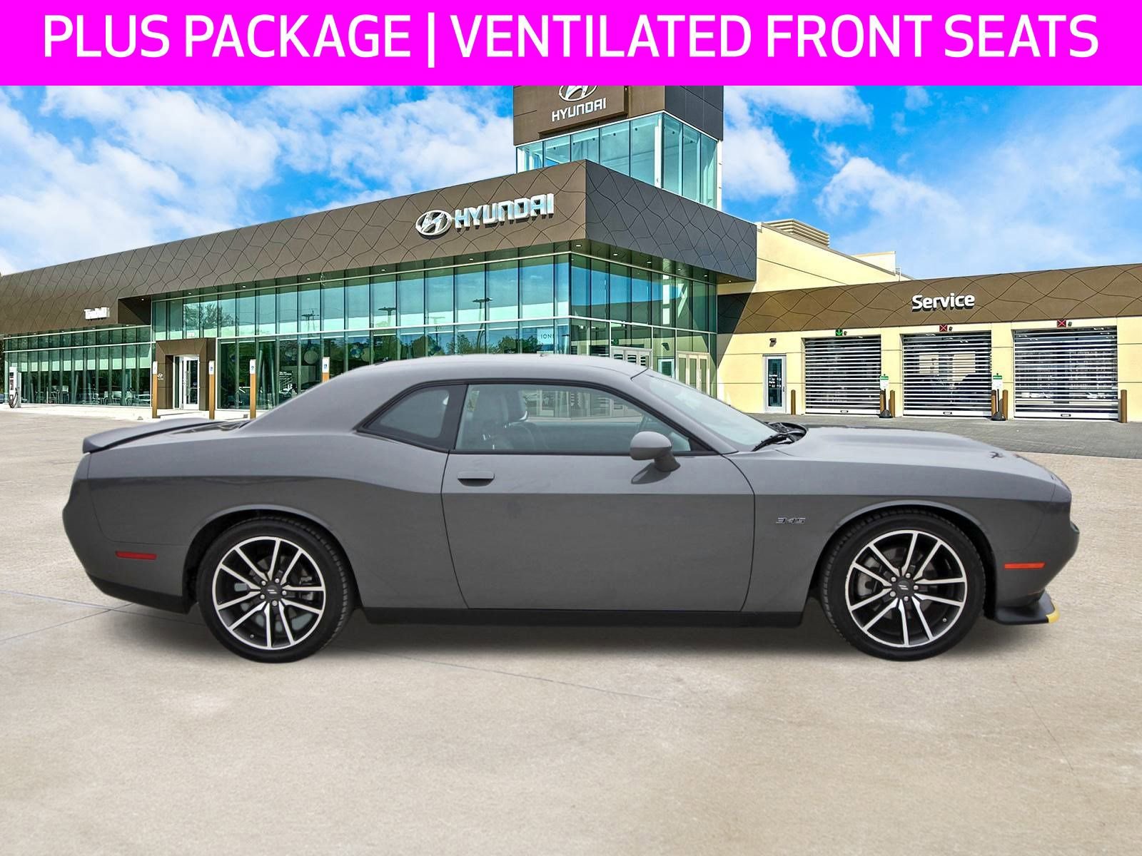 Used 2023 Dodge Challenger R/T w/ Plus Package image 4
