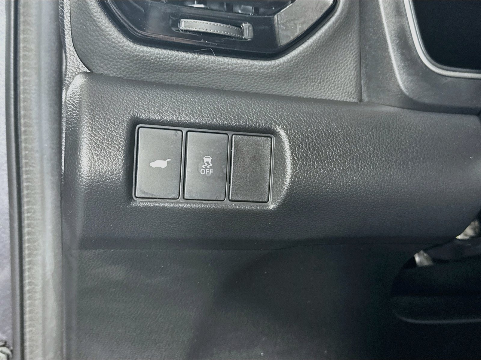 Used 2024 Honda Pilot Touring image 11