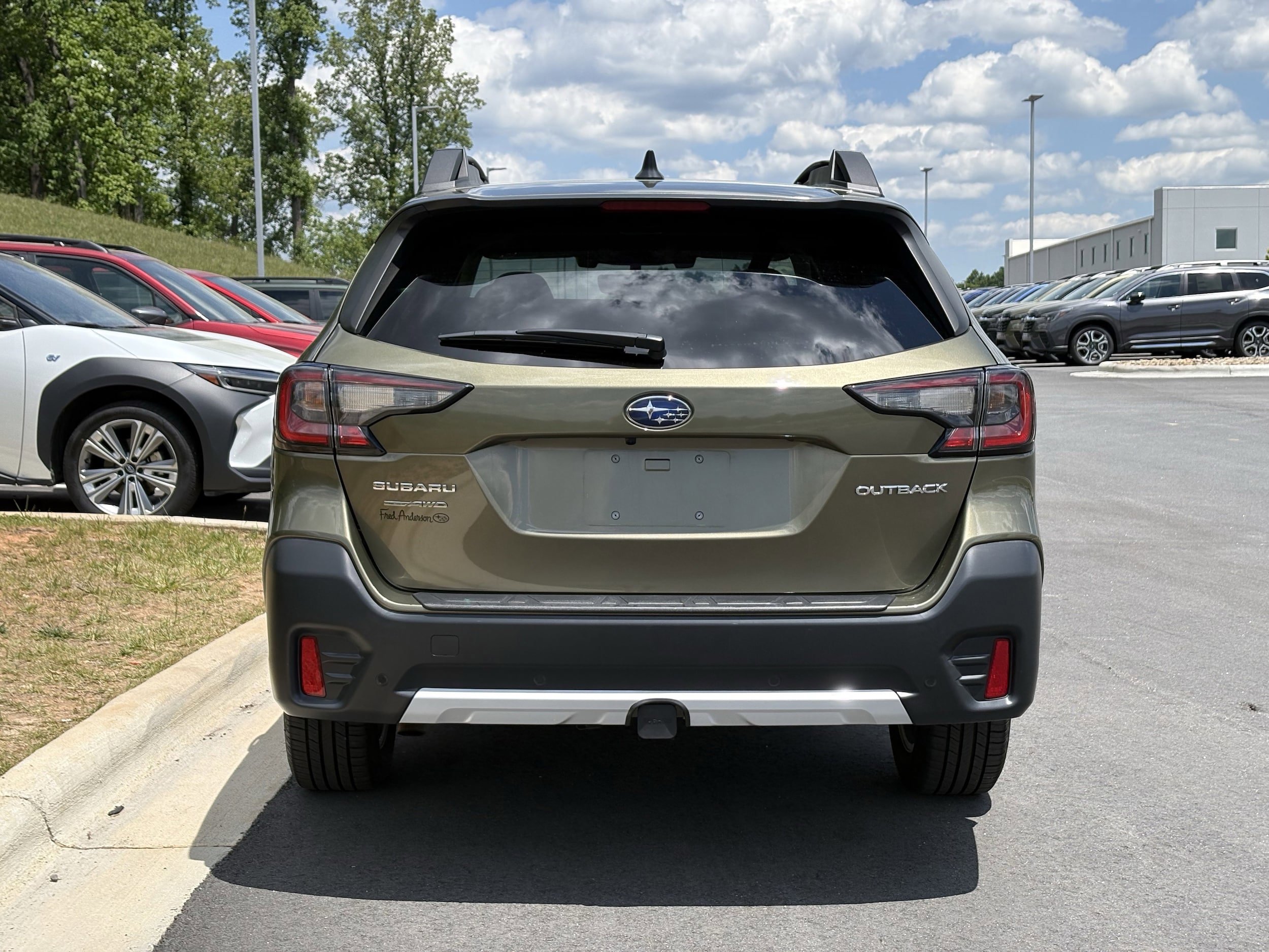 Certified 2022 Subaru Outback Limited w/ Popular Package #2 AWD/4WD image 10