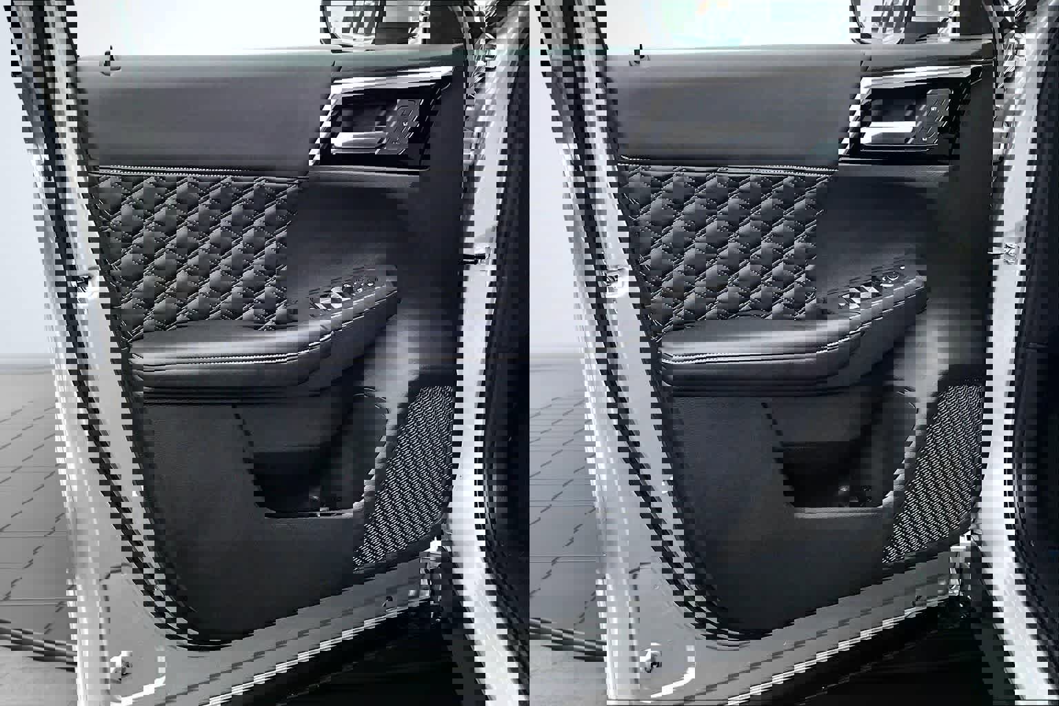 Used 2023 Mitsubishi Outlander SEL image 28