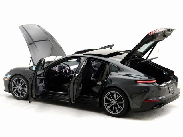 Certified 2025 Porsche Panamera 4 image 29