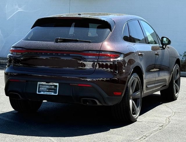 Used 2025 Porsche Macan AWD/4WD image 10