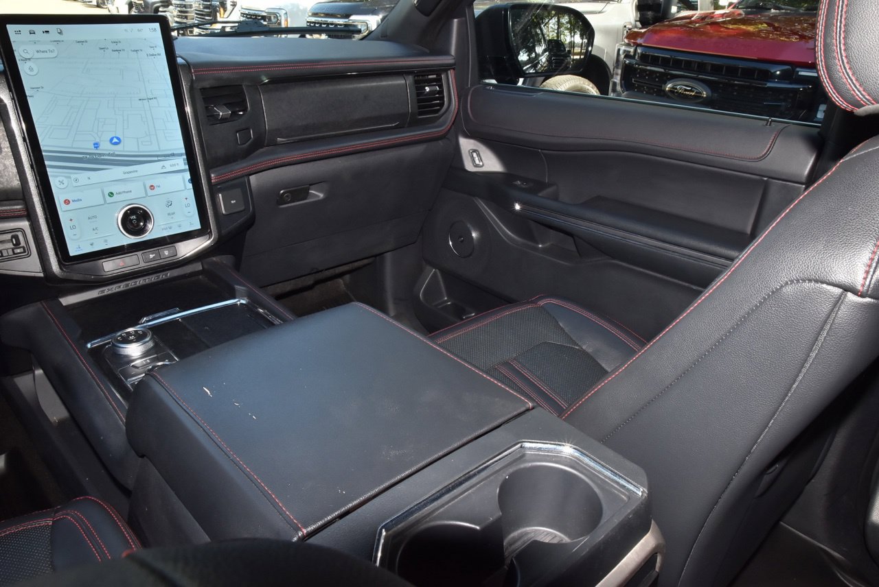 Certified 2023 Ford Expedition Limited AWD/4WD image 18
