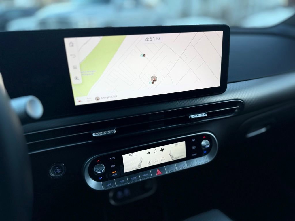 Used 2025 Genesis GV60 Advanced image 18