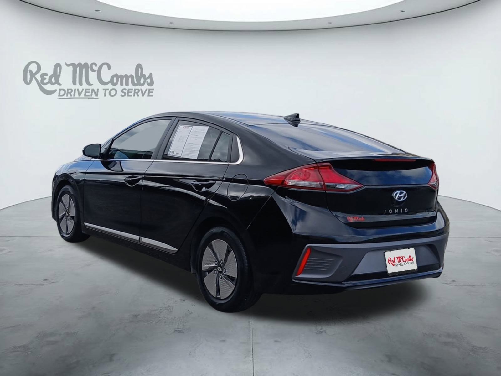 Used 2022 Hyundai Ioniq SE image 3