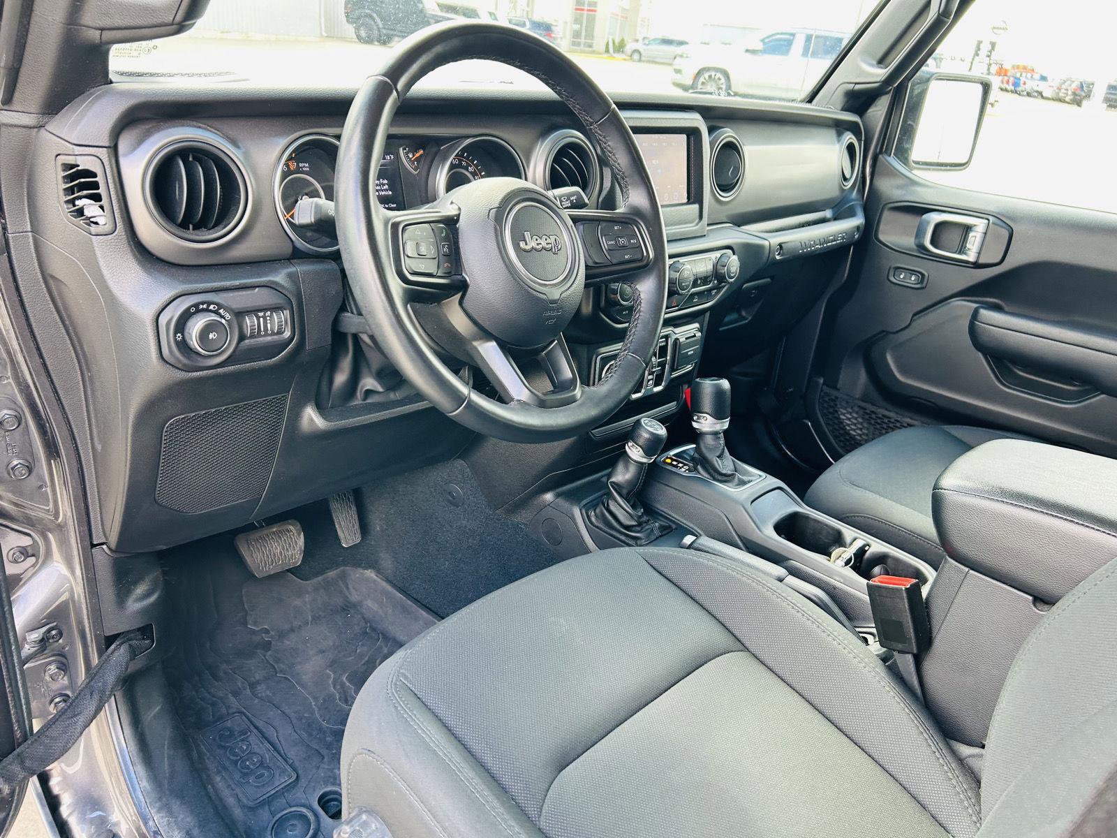 Used 2022 Jeep Wrangler Unlimited Sport image 9