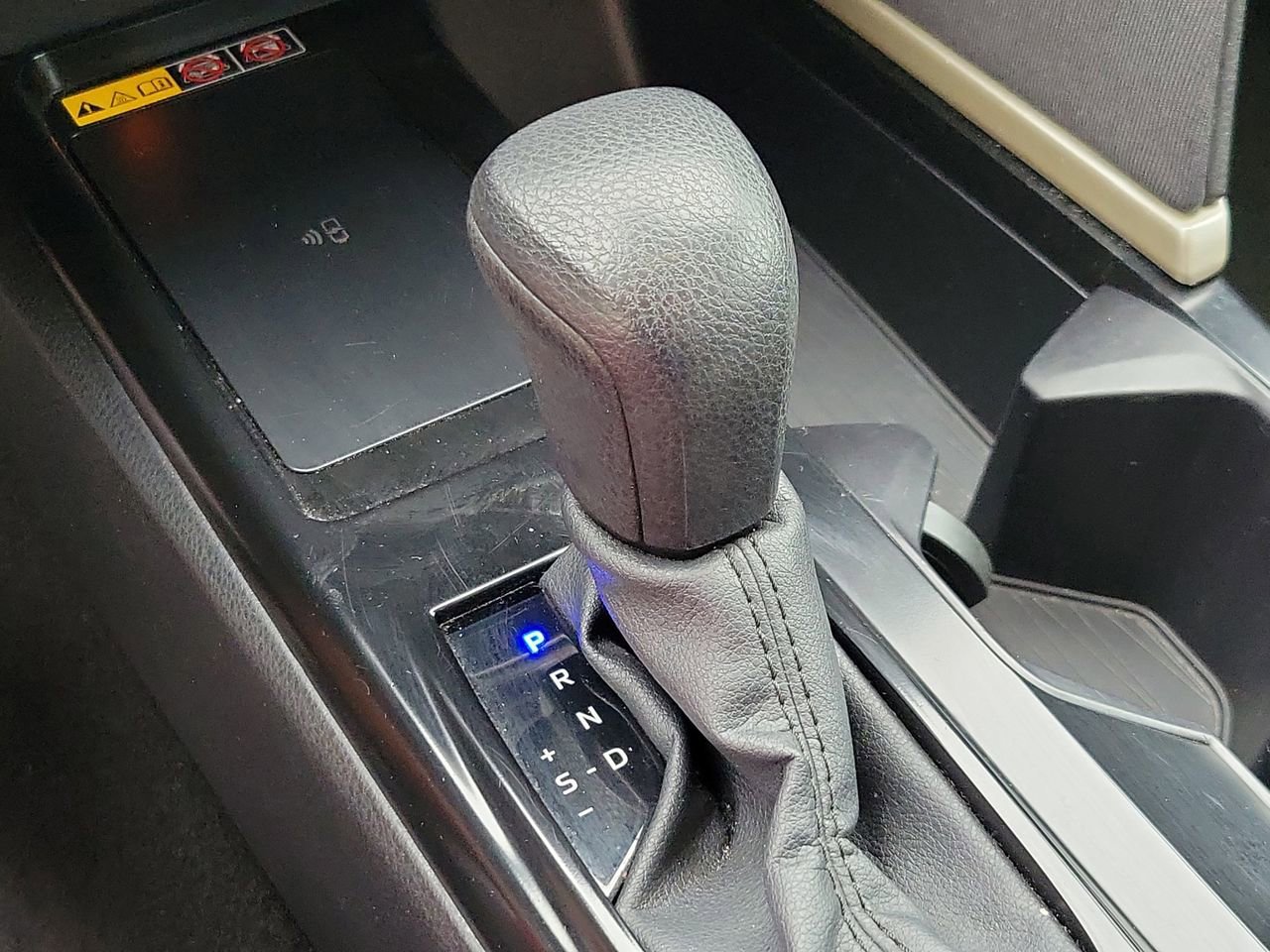 Used 2025 Toyota Camry LE image 28