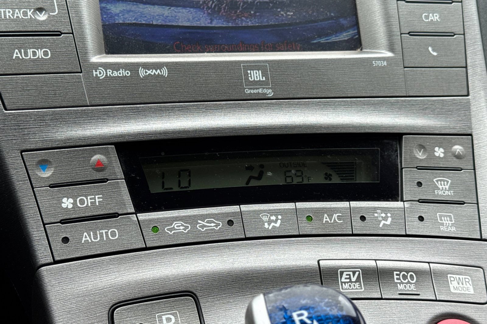 Used 2015 Toyota Prius Five FWD image 20