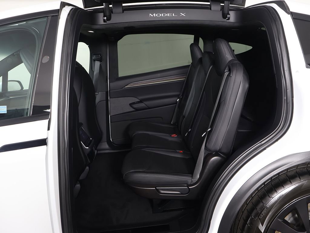 Used 2023 Tesla Model X image 25