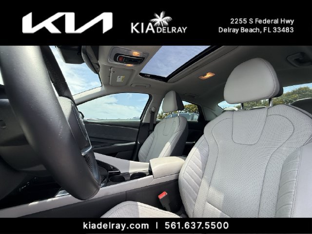 Used 2023 Hyundai Elantra Limited w/ Cargo Package FWD image 19
