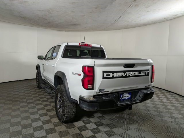 Certified 2024 Chevrolet Colorado ZR2 w/ ZR2 Convenience Package III image 4