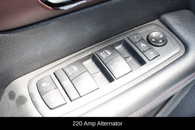Used 2020 Chrysler Pacifica Limited FWD image 17