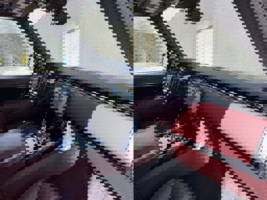 Used 2023 Land Rover Range Rover SE AWD/4WD image 25